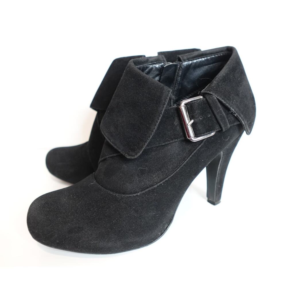 Shoe Boots/ 4" heel Black Buckle Velvety Fabric Womens Size 9